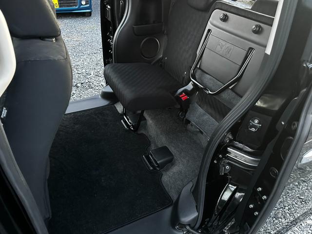 N-BOXカスタム SSパッケージ ナビ/ワンセグTV/バックカメラ/ドラレコ/Bluetooth/シティブレーキアクティブシステム/両側電動スライドドア/シートヒーター/プッシュスタート/フォグランプ/ベンチシート(36枚目)
