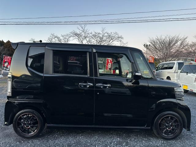 N-BOXカスタム SSパッケージ ナビ/ワンセグTV/バックカメラ/ドラレコ/Bluetooth/シティブレーキアクティブシステム/両側電動スライドドア/シートヒーター/プッシュスタート/フォグランプ/ベンチシート(51枚目)