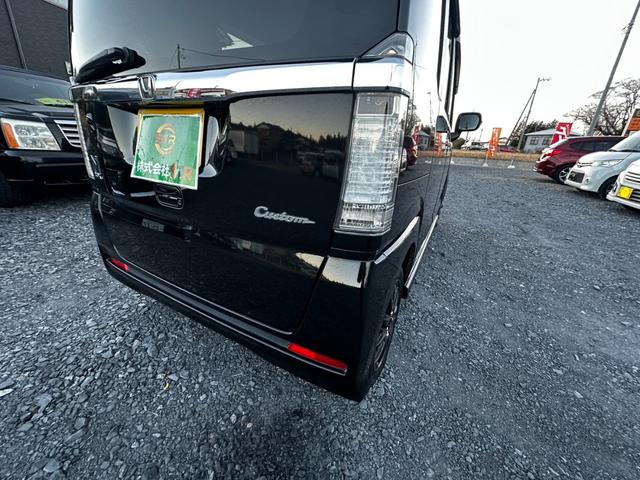 N-BOXカスタム SSパッケージ ナビ/ワンセグTV/バックカメラ/ドラレコ/Bluetooth/シティブレーキアクティブシステム/両側電動スライドドア/シートヒーター/プッシュスタート/フォグランプ/ベンチシート(58枚目)