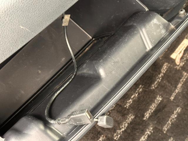 スペーシアカスタム GS デュアルカメラブレーキS ナビ/ワンセグTV/ビルトインETC/定期点検記録簿/DVD/USB/片側電動スライドドア/シートヒーター/レベライザー/フォグランプ/ドアバイザー/アイドリングストップ/衝突被害軽減ブレーキ(9枚目)