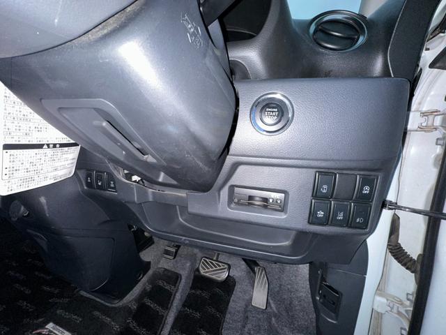 スペーシアカスタム GS デュアルカメラブレーキS ナビ/ワンセグTV/ビルトインETC/定期点検記録簿/DVD/USB/片側電動スライドドア/シートヒーター/レベライザー/フォグランプ/ドアバイザー/アイドリングストップ/衝突被害軽減ブレーキ(18枚目)