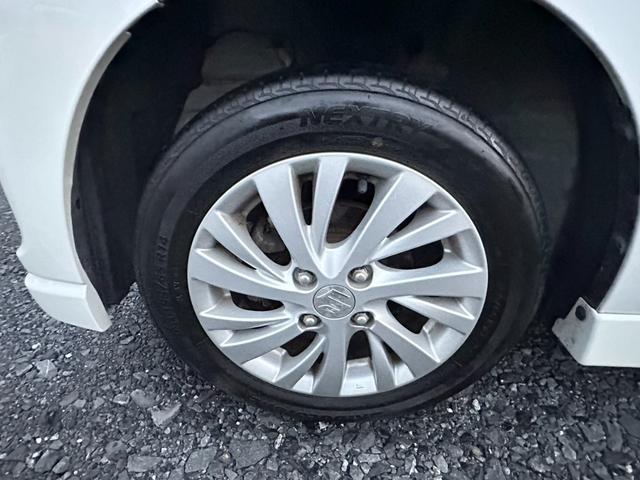 スペーシアカスタム GS デュアルカメラブレーキS ナビ/ワンセグTV/ビルトインETC/定期点検記録簿/DVD/USB/片側電動スライドドア/シートヒーター/レベライザー/フォグランプ/ドアバイザー/アイドリングストップ/衝突被害軽減ブレーキ(72枚目)