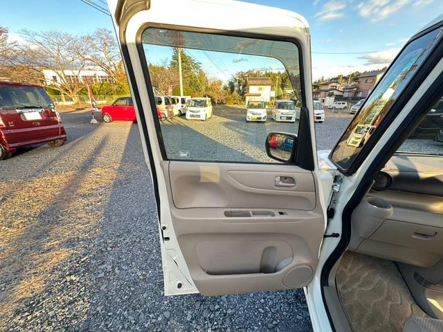 Ｎ－ＢＯＸ Ｇ・Ｌパッケージ　ナビ／ワンセグＴＶ／ＤＶＤ／スマートキー／ドアバイザー／プッシュスタート／パワーウインドウ／両側スライド片側電動ドア／横滑り防止装置／ステアリングスイッチ／アイドリングストップ／ｉＰｏｄ／ＣＤ（34枚目）