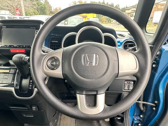 Ｎ－ＢＯＸ＋ ２トーンカラースタイル　Ｇ　ＳＳパッケージ　ナビ／ワンセグＴＶ／ＥＴＣ／バックカメラ／ＤＶＤ／ドアバイザー／両側電動スライドドア／スマートキー／オーバーヘッドコンソール／電動格納ミラー／アイドリングストップ／横滑り防止装置／ｉＰｏｄ／ＣＤ（20枚目）