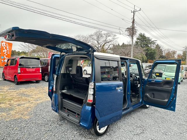 Ｎ－ＢＯＸ＋ ２トーンカラースタイル　Ｇ　ＳＳパッケージ　ナビ／ワンセグＴＶ／ＥＴＣ／バックカメラ／ＤＶＤ／ドアバイザー／両側電動スライドドア／スマートキー／オーバーヘッドコンソール／電動格納ミラー／アイドリングストップ／横滑り防止装置／ｉＰｏｄ／ＣＤ（65枚目）