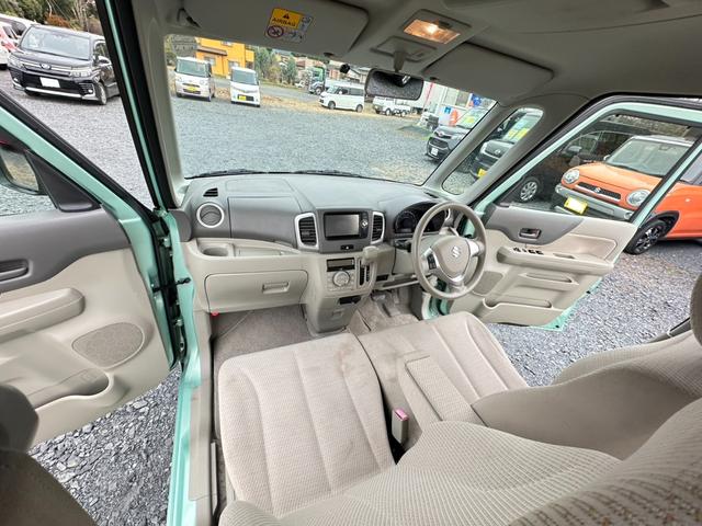 スペーシア Ｘスマートフォン連携ナビ装着車　ナビ／ワンセグＴＶ／ビルトインＥＴＣ／バックカメラ／Ｂｌｕｅｔｏｏｔｈ／スマートキー／両側電動スライドドア／ドアバイザー／オーバーヘッドコンソール／プッシュスタート／電動格納ミラー／パワステ／ＣＤ無（18枚目）