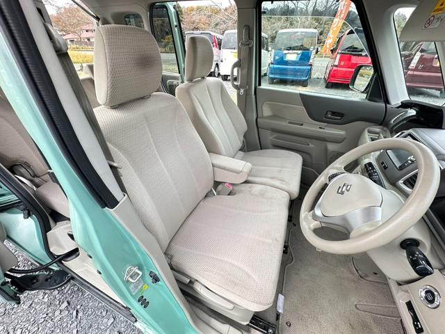 スペーシア Ｘスマートフォン連携ナビ装着車　ナビ／ワンセグＴＶ／ビルトインＥＴＣ／バックカメラ／Ｂｌｕｅｔｏｏｔｈ／スマートキー／両側電動スライドドア／ドアバイザー／オーバーヘッドコンソール／プッシュスタート／電動格納ミラー／パワステ／ＣＤ無（33枚目）