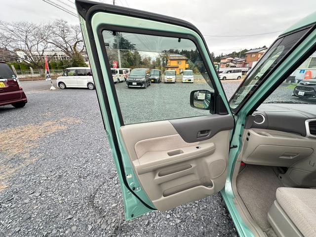 スペーシア Ｘスマートフォン連携ナビ装着車　ナビ／ワンセグＴＶ／ビルトインＥＴＣ／バックカメラ／Ｂｌｕｅｔｏｏｔｈ／スマートキー／両側電動スライドドア／ドアバイザー／オーバーヘッドコンソール／プッシュスタート／電動格納ミラー／パワステ／ＣＤ無（59枚目）