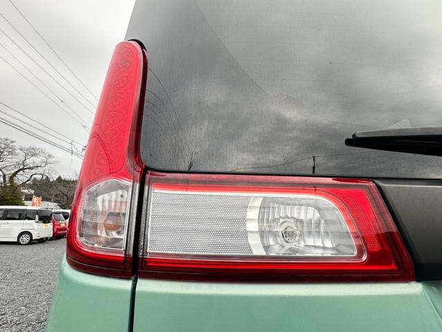 スペーシア Ｘスマートフォン連携ナビ装着車　ナビ／ワンセグＴＶ／ビルトインＥＴＣ／バックカメラ／Ｂｌｕｅｔｏｏｔｈ／スマートキー／両側電動スライドドア／ドアバイザー／オーバーヘッドコンソール／プッシュスタート／電動格納ミラー／パワステ／ＣＤ無（62枚目）