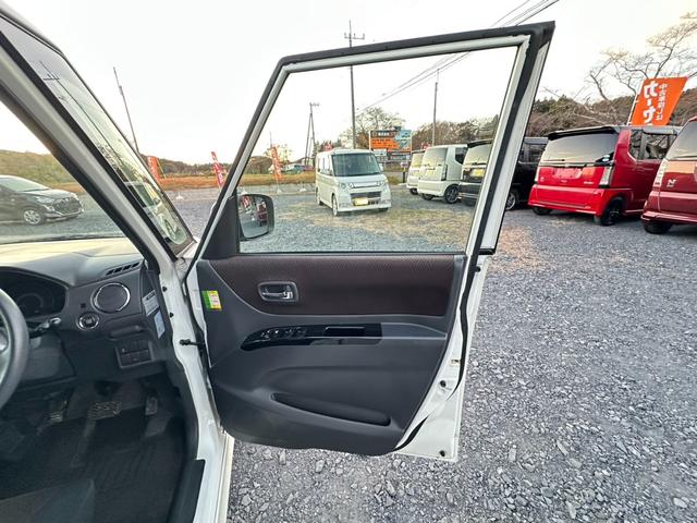 ルークス ハイウェイスター ナビ/ワンセグTV/スマートキー/DVD/両側スライド片側電動ドア/プッシュスタート/フロントフォグランプ/電動格納ミラー/パワーウインドウ/パワーステアリング/iPod/USB/ラジオ(42枚目)