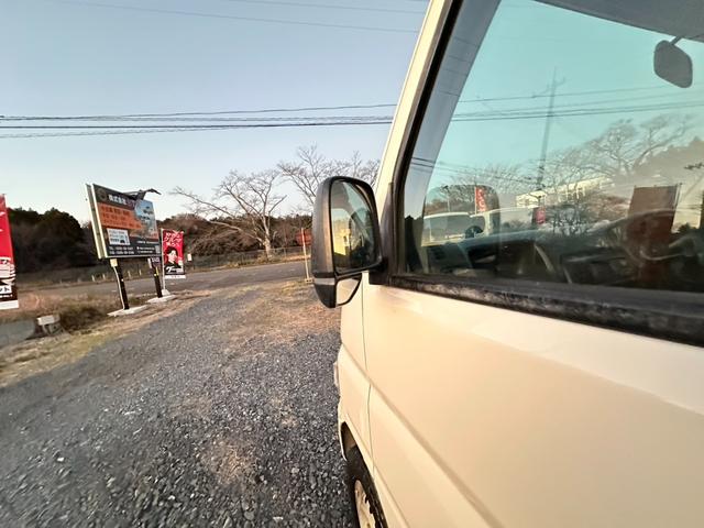 アクティトラック SDX エアコン/パワステ/作業灯/5速/4WD/ラジオ(30枚目)