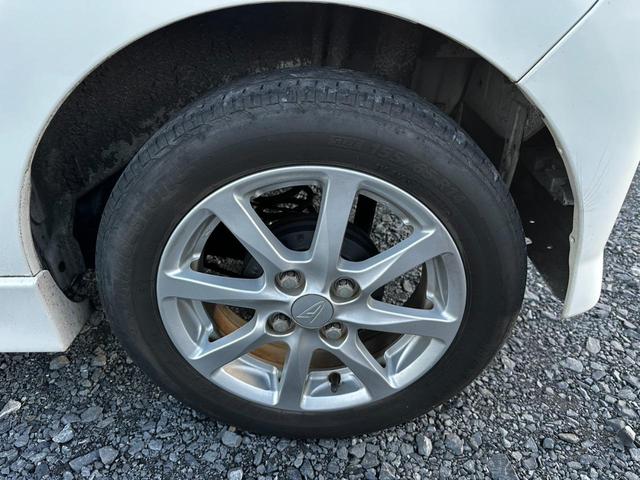 タント カスタムＸ　ナビ／ワンセグＴＶ／ＥＴＣ／バックカメラ／Ｂｌｕｅｔｏｏｔｈ／片側スライドドア／スマートキー／パワーウインドウ／フォグランプ／ドアバイザー／パワステ／ＣＤ／ＤＶＤ／ｉＰｏｄ／ＵＳＢ（52枚目）