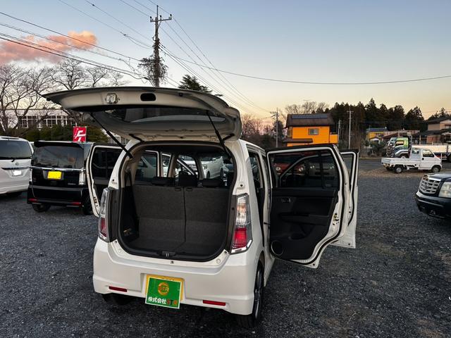 ���S���q�@�X�e�B���O���[�s