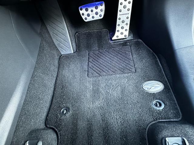 �^�]�Ȏ���