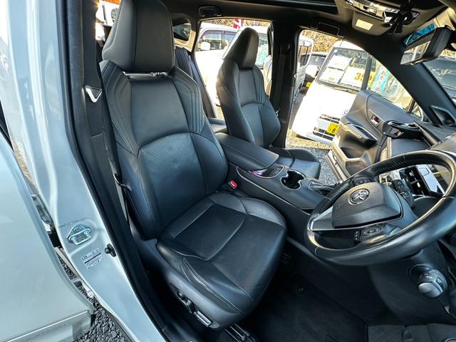 �^�]�ȃh�A����