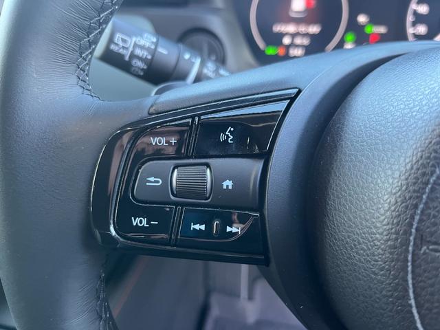 ヴェゼル ｅ：ＨＥＶＸ・ＨｕＮＴパッケージ　盗難防止システム　サイドエアバッグ　Ｂカメラ　クリアランスソナー　横滑り防止機能　スマートキー　禁煙　エアコン　運転席エアバッグ　キーレス　パワーウィンドウ　ＡＢＳ（18枚目）