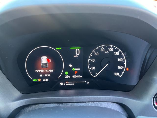 ヴェゼル ｅ：ＨＥＶＸ・ＨｕＮＴパッケージ　盗難防止システム　サイドエアバッグ　Ｂカメラ　クリアランスソナー　横滑り防止機能　スマートキー　禁煙　エアコン　運転席エアバッグ　キーレス　パワーウィンドウ　ＡＢＳ（19枚目）