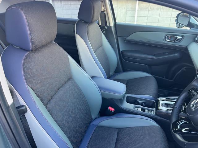 ヴェゼル ｅ：ＨＥＶＸ・ＨｕＮＴパッケージ　盗難防止システム　サイドエアバッグ　Ｂカメラ　クリアランスソナー　横滑り防止機能　スマートキー　禁煙　エアコン　運転席エアバッグ　キーレス　パワーウィンドウ　ＡＢＳ（34枚目）