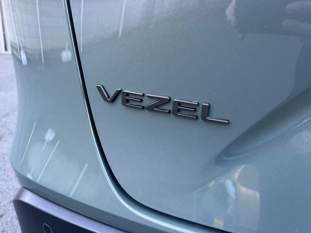 ヴェゼル ｅ：ＨＥＶＸ・ＨｕＮＴパッケージ　盗難防止システム　サイドエアバッグ　Ｂカメラ　クリアランスソナー　横滑り防止機能　スマートキー　禁煙　エアコン　運転席エアバッグ　キーレス　パワーウィンドウ　ＡＢＳ（44枚目）