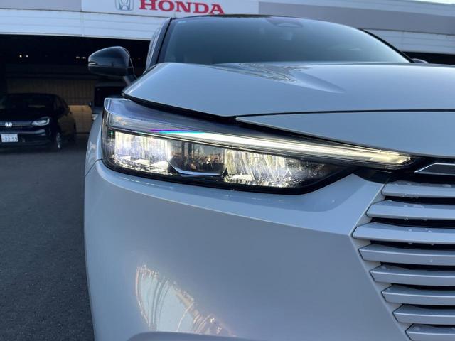 ヴェゼル e:HEVPLaY 衝突被害軽減ブレーキ カーテンエアバッグ 盗難防止装置 Pセンサー ABS ESC 1オーナー フルオートエアコン リアカメラ シートヒータ エアバッグ 禁煙 LEDヘッドライト(8枚目)