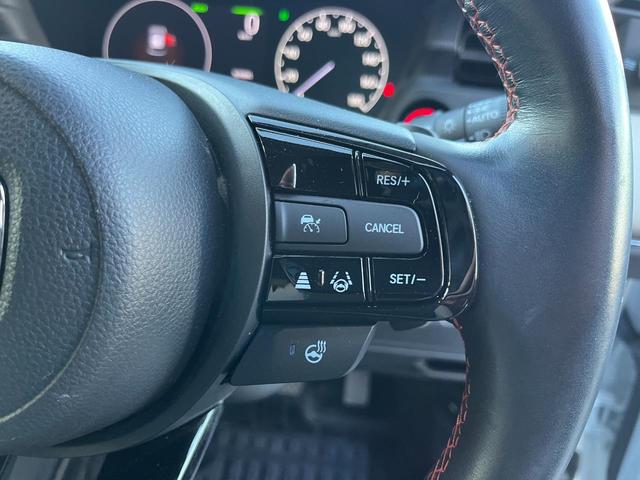 ヴェゼル e:HEVPLaY 衝突被害軽減ブレーキ カーテンエアバッグ 盗難防止装置 Pセンサー ABS ESC 1オーナー フルオートエアコン リアカメラ シートヒータ エアバッグ 禁煙 LEDヘッドライト(17枚目)