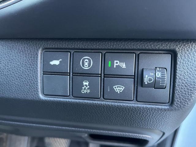 ヴェゼル e:HEVPLaY 衝突被害軽減ブレーキ カーテンエアバッグ 盗難防止装置 Pセンサー ABS ESC 1オーナー フルオートエアコン リアカメラ シートヒータ エアバッグ 禁煙 LEDヘッドライト(20枚目)