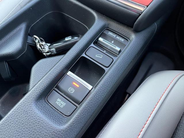 ヴェゼル e:HEVPLaY 衝突被害軽減ブレーキ カーテンエアバッグ 盗難防止装置 Pセンサー ABS ESC 1オーナー フルオートエアコン リアカメラ シートヒータ エアバッグ 禁煙 LEDヘッドライト(34枚目)