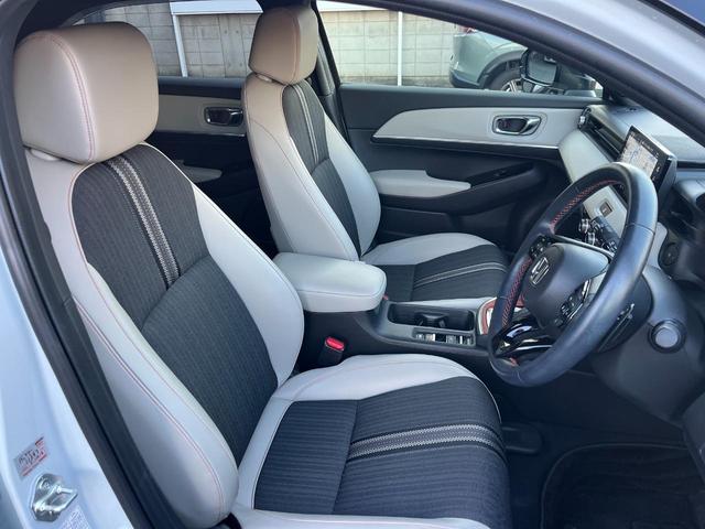 ヴェゼル e:HEVPLaY 衝突被害軽減ブレーキ カーテンエアバッグ 盗難防止装置 Pセンサー ABS ESC 1オーナー フルオートエアコン リアカメラ シートヒータ エアバッグ 禁煙 LEDヘッドライト(44枚目)