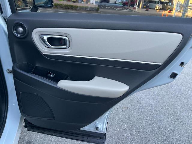 ヴェゼル e:HEVPLaY 衝突被害軽減ブレーキ カーテンエアバッグ 盗難防止装置 Pセンサー ABS ESC 1オーナー フルオートエアコン リアカメラ シートヒータ エアバッグ 禁煙 LEDヘッドライト(50枚目)