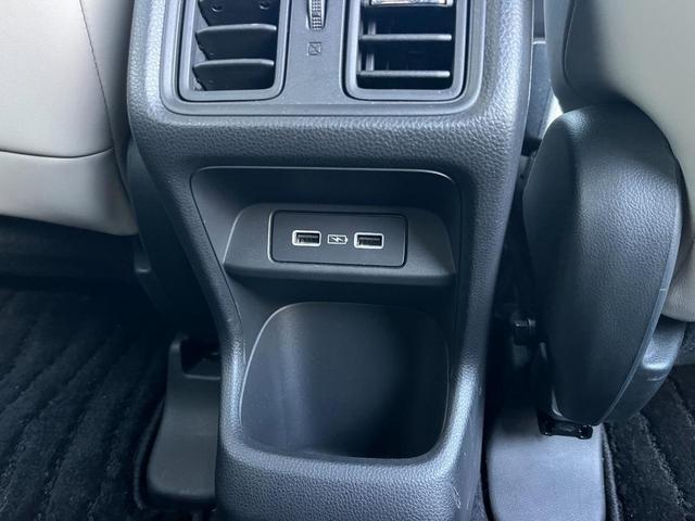 ヴェゼル e:HEVPLaY 衝突被害軽減ブレーキ カーテンエアバッグ 盗難防止装置 Pセンサー ABS ESC 1オーナー フルオートエアコン リアカメラ シートヒータ エアバッグ 禁煙 LEDヘッドライト(56枚目)