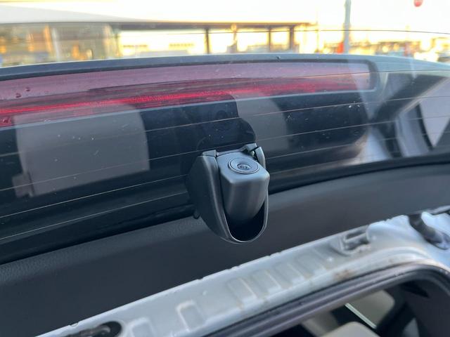 ヴェゼル e:HEVPLaY 衝突被害軽減ブレーキ カーテンエアバッグ 盗難防止装置 Pセンサー ABS ESC 1オーナー フルオートエアコン リアカメラ シートヒータ エアバッグ 禁煙 LEDヘッドライト(57枚目)