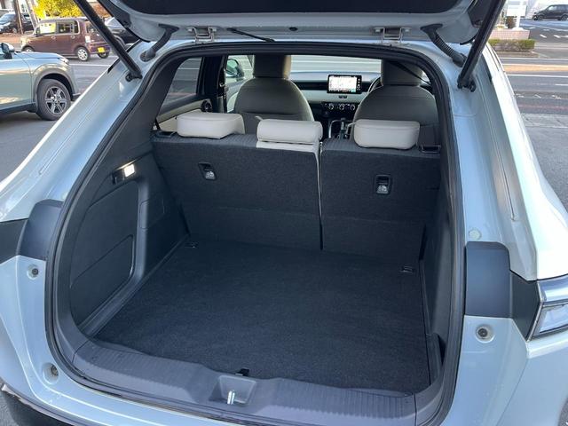 ヴェゼル e:HEVPLaY 衝突被害軽減ブレーキ カーテンエアバッグ 盗難防止装置 Pセンサー ABS ESC 1オーナー フルオートエアコン リアカメラ シートヒータ エアバッグ 禁煙 LEDヘッドライト(58枚目)