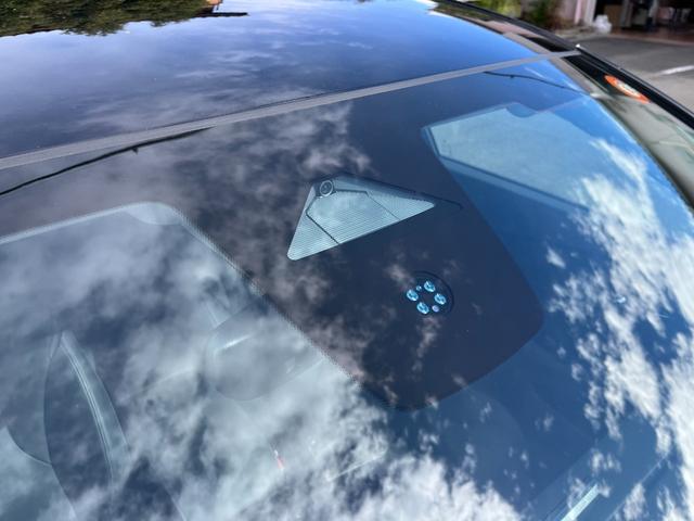 アコード ｅ：ＨＥＶ　フルセグテレビ　衝突被害軽減装置　ＡＢＳ　本革シート　マルチカメラ　ＥＴＣ車載器　ＵＳＢ　ＬＥＤヘッドライト　オートライト　クリアランスソナー　禁煙　Ｒカメラ　オートクルーズコントロール（11枚目）