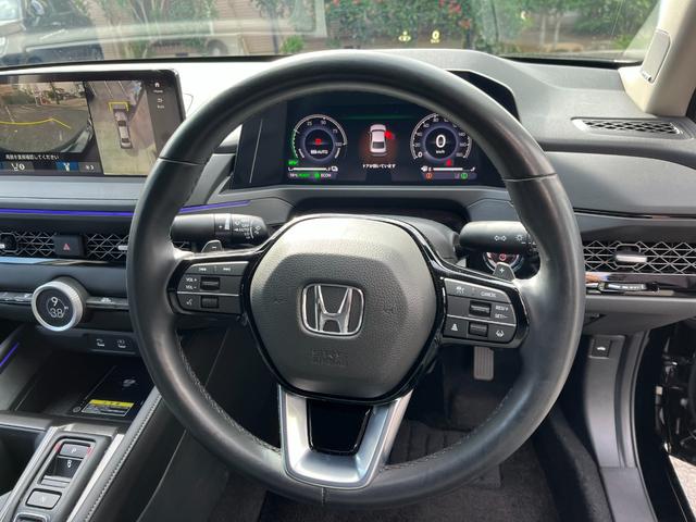 アコード ｅ：ＨＥＶ　フルセグテレビ　衝突被害軽減装置　ＡＢＳ　本革シート　マルチカメラ　ＥＴＣ車載器　ＵＳＢ　ＬＥＤヘッドライト　オートライト　クリアランスソナー　禁煙　Ｒカメラ　オートクルーズコントロール（14枚目）