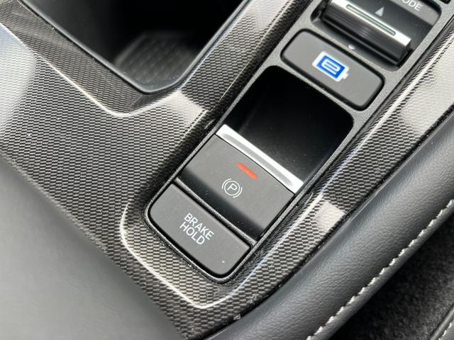 アコード ｅ：ＨＥＶ　フルセグテレビ　衝突被害軽減装置　ＡＢＳ　本革シート　マルチカメラ　ＥＴＣ車載器　ＵＳＢ　ＬＥＤヘッドライト　オートライト　クリアランスソナー　禁煙　Ｒカメラ　オートクルーズコントロール（24枚目）