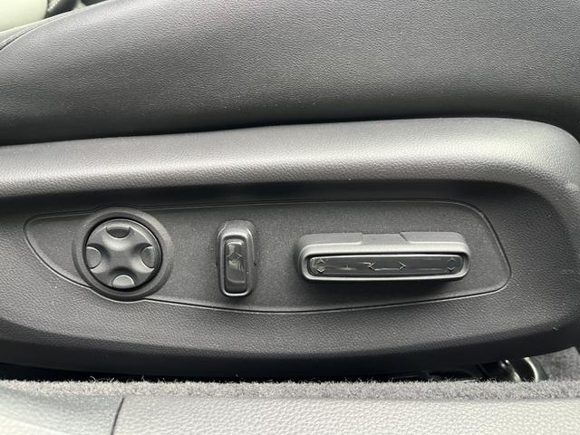 アコード ｅ：ＨＥＶ　フルセグテレビ　衝突被害軽減装置　ＡＢＳ　本革シート　マルチカメラ　ＥＴＣ車載器　ＵＳＢ　ＬＥＤヘッドライト　オートライト　クリアランスソナー　禁煙　Ｒカメラ　オートクルーズコントロール（30枚目）