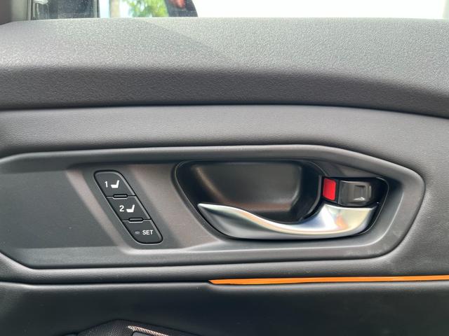 アコード ｅ：ＨＥＶ　フルセグテレビ　衝突被害軽減装置　ＡＢＳ　本革シート　マルチカメラ　ＥＴＣ車載器　ＵＳＢ　ＬＥＤヘッドライト　オートライト　クリアランスソナー　禁煙　Ｒカメラ　オートクルーズコントロール（32枚目）