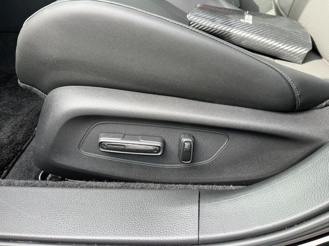 アコード ｅ：ＨＥＶ　フルセグテレビ　衝突被害軽減装置　ＡＢＳ　本革シート　マルチカメラ　ＥＴＣ車載器　ＵＳＢ　ＬＥＤヘッドライト　オートライト　クリアランスソナー　禁煙　Ｒカメラ　オートクルーズコントロール（40枚目）