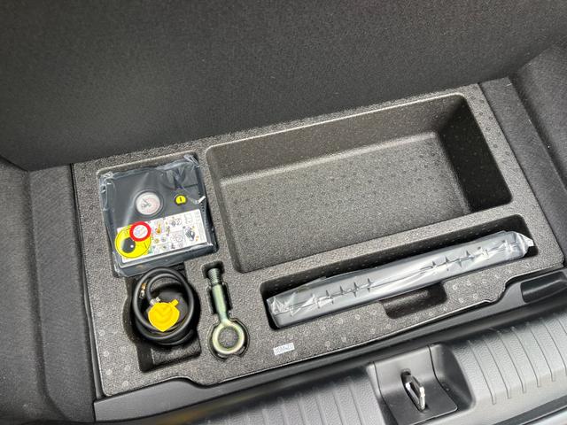 アコード ｅ：ＨＥＶ　フルセグテレビ　衝突被害軽減装置　ＡＢＳ　本革シート　マルチカメラ　ＥＴＣ車載器　ＵＳＢ　ＬＥＤヘッドライト　オートライト　クリアランスソナー　禁煙　Ｒカメラ　オートクルーズコントロール（42枚目）