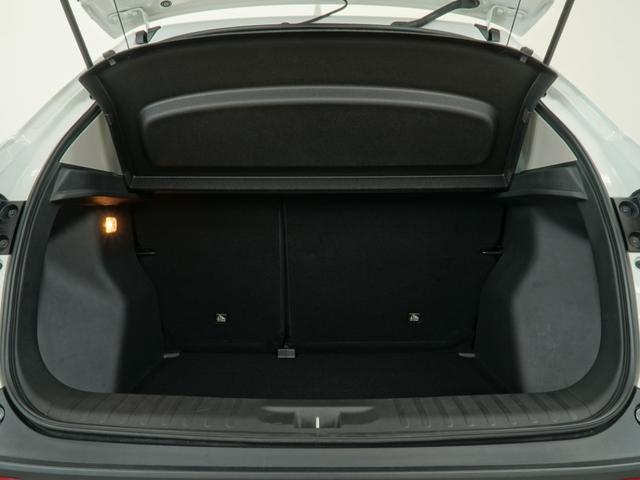 ＷＲ－Ｖ Ｚ　当社デモカー純正９インチコネクトナビＬＥＤオートライトオートハイビームパーキングソナー誤発進抑制機能後方誤発進抑制機能アダプティブクルーズコントロール　盗難防止装置　禁煙　Ｒカメラ　ＵＳＢ　ＥＳＣ（8枚目）