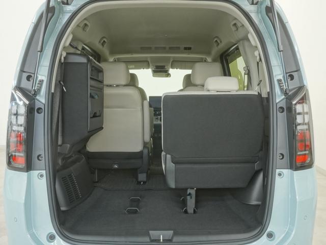 フリード エアーEX 当社デモカー 11.4インチホンダコネクトナビ シートヒーター リアクーラー LEDオートライト 両側電動スライドドア ホンダセンシング パーキングソナー バックカメラ バックモニター DVD 禁煙(11枚目)