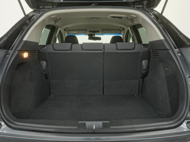 ヴェゼル ハイブリッドＸ・ホンダセンシング　ワンオーナー　インターナビ　バックカメラ　ホンダセンシング　ＬＥＤオートライトサイドエアバッグサイドカーテンエアバッグアダプティブクルーズコントロールレーンキープアシスト　１オナ　地デジ　Ａクルーズ（9枚目）