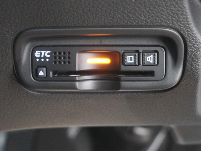 ヴェゼル ハイブリッドＸ・ホンダセンシング　ワンオーナー　インターナビ　バックカメラ　ホンダセンシング　ＬＥＤオートライトサイドエアバッグサイドカーテンエアバッグアダプティブクルーズコントロールレーンキープアシスト　１オナ　地デジ　Ａクルーズ（22枚目）