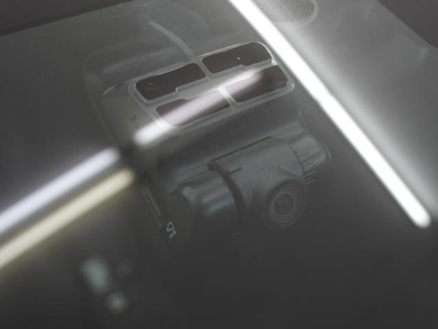 今や必需品のドライブレコーダーを搭載！万が一の事故やトラブルの際には、証拠をしっかり残せるので安心です。