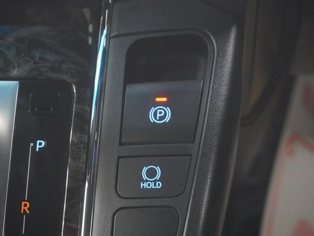 アルファード ２．５ＳタイプゴールドＩＩ　レンタアップ車両純正９インチディスプレイオーディオ両側電動スライドドアトヨタセーフティセンスＬＥＤヘッドライトパワーバックドアフルオートエアコン（前席左右・前後独立温度コントロール）　ウォークスルー（19枚目）