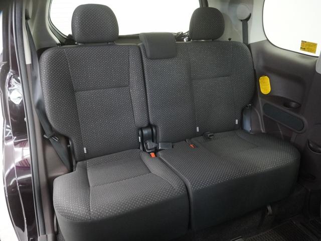 �Q��ڃV�[�g�͍��ʂ��t���b�g�ɂȂ��Ă���A���~�肪���₷���Ȃ��Ă���܂��B