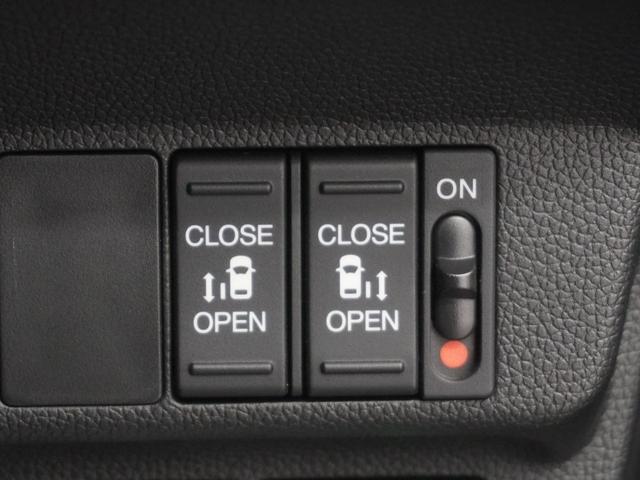 フリード＋ハイブリッド ハイブリッド・クロスターホンダセンシング　９インチインターナビ　前後ドライブレコーダー　ＬＥＤオートライト　アクティブコーナリングライト　両側電動スライドドア　アダプティブクルーズコントロール　レーンキープアシスト　誤発進抑制機能　ＥＴＣ（20枚目）