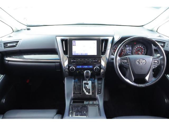 アルファード 2.5S Cパッケージ 4WD 衝突被害軽減ブレーキ BSM 純正9型DAナビ 地デジTV バックカメラ 後席モニター ETC2.0 レーダークルーズ シートヒーター&クール クリアランスソナー デジタルミラー パワーバックドア 3眼LEDライト ワンオーナー(12枚目)