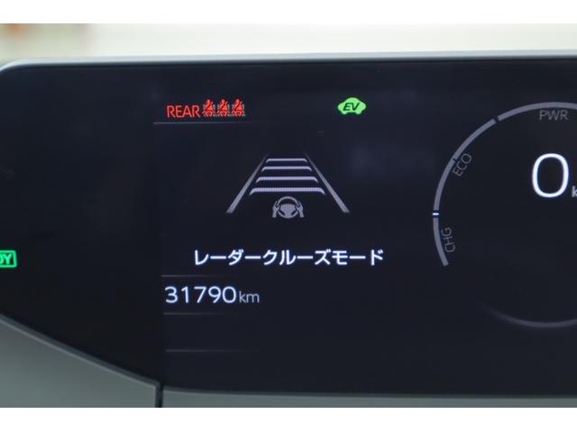 プリウス Ｕ　４ＷＤ　衝突被害軽減ブレーキ　レーダークルーズ　ＢＳＭ　純正８インチＤＡ　地デジＴＶ　バックカメラ　ＥＴＣ２．０　クリアランスソナー　車線逸脱警報　オートハイビーム　ＡＣ１００Ｖ－１５００Ｗ　ステアリングヒーター　前後ドラレコ　ＬＥＤライト　当社社用車（21枚目）