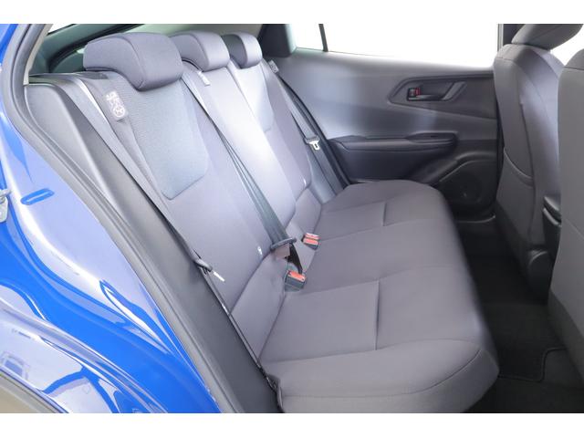 プリウス Ｕ　４ＷＤ　衝突被害軽減ブレーキ　レーダークルーズ　ＢＳＭ　純正８インチＤＡ　地デジＴＶ　バックカメラ　ＥＴＣ２．０　クリアランスソナー　車線逸脱警報　オートハイビーム　ＡＣ１００Ｖ－１５００Ｗ　ステアリングヒーター　前後ドラレコ　ＬＥＤライト　当社社用車（41枚目）